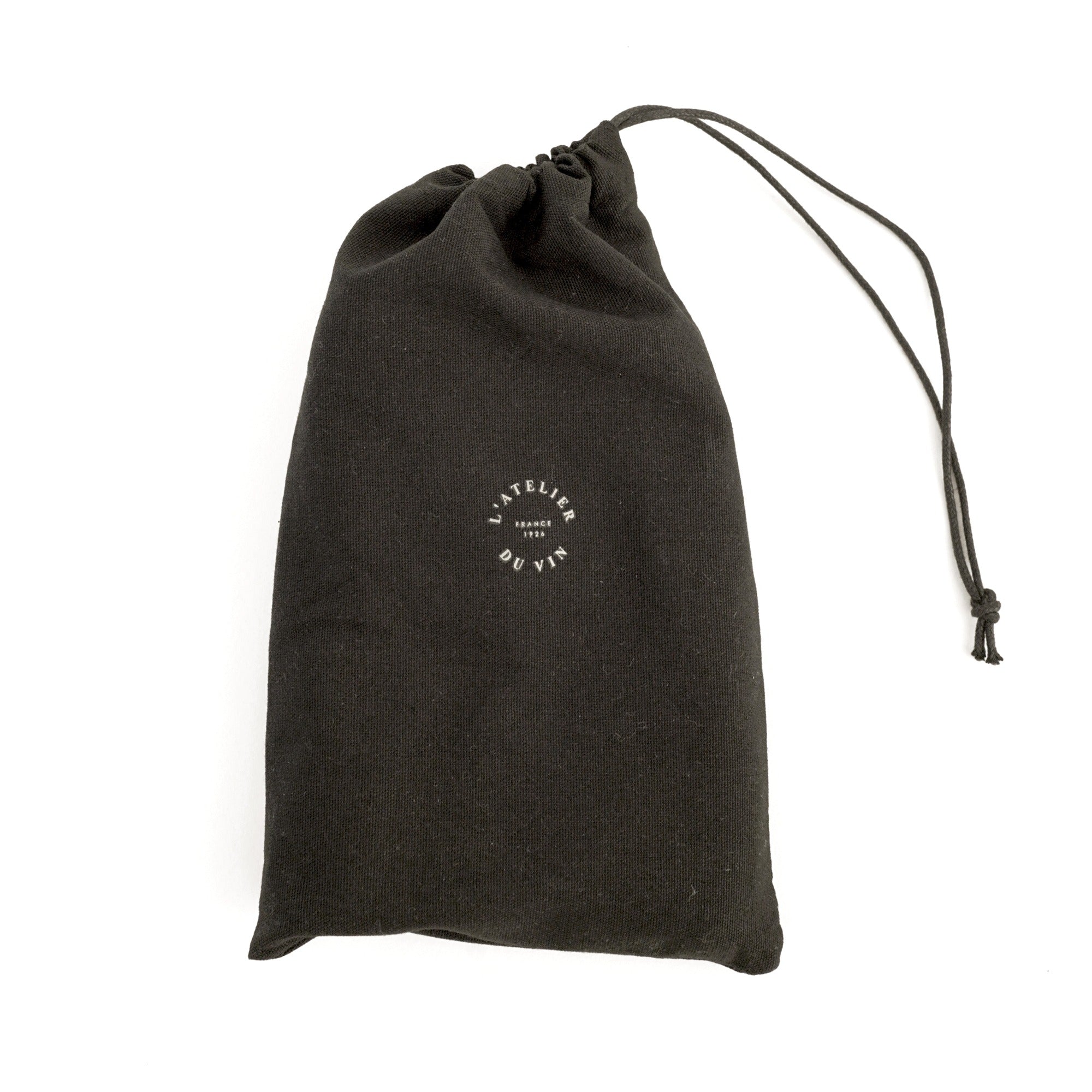 Bolsa de algodón negro con cordón del Oeno Motion Gold Nomad L'Atelier du Vin sobre fondo blanco