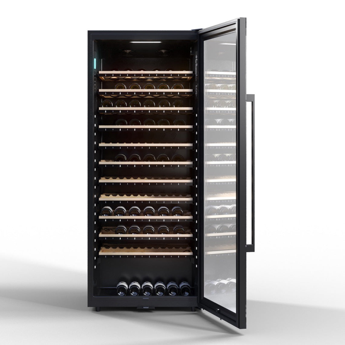 Vista de la Vinoteca multizona 149 botellas La Sommelière ECELLAR150 con estantes de madera llenos de botellas