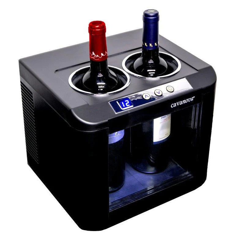 Enfriador de vino Cavanova de dos botellas con panel de control digital frontal y botellas visibles colocadas en posición horizontal superior.