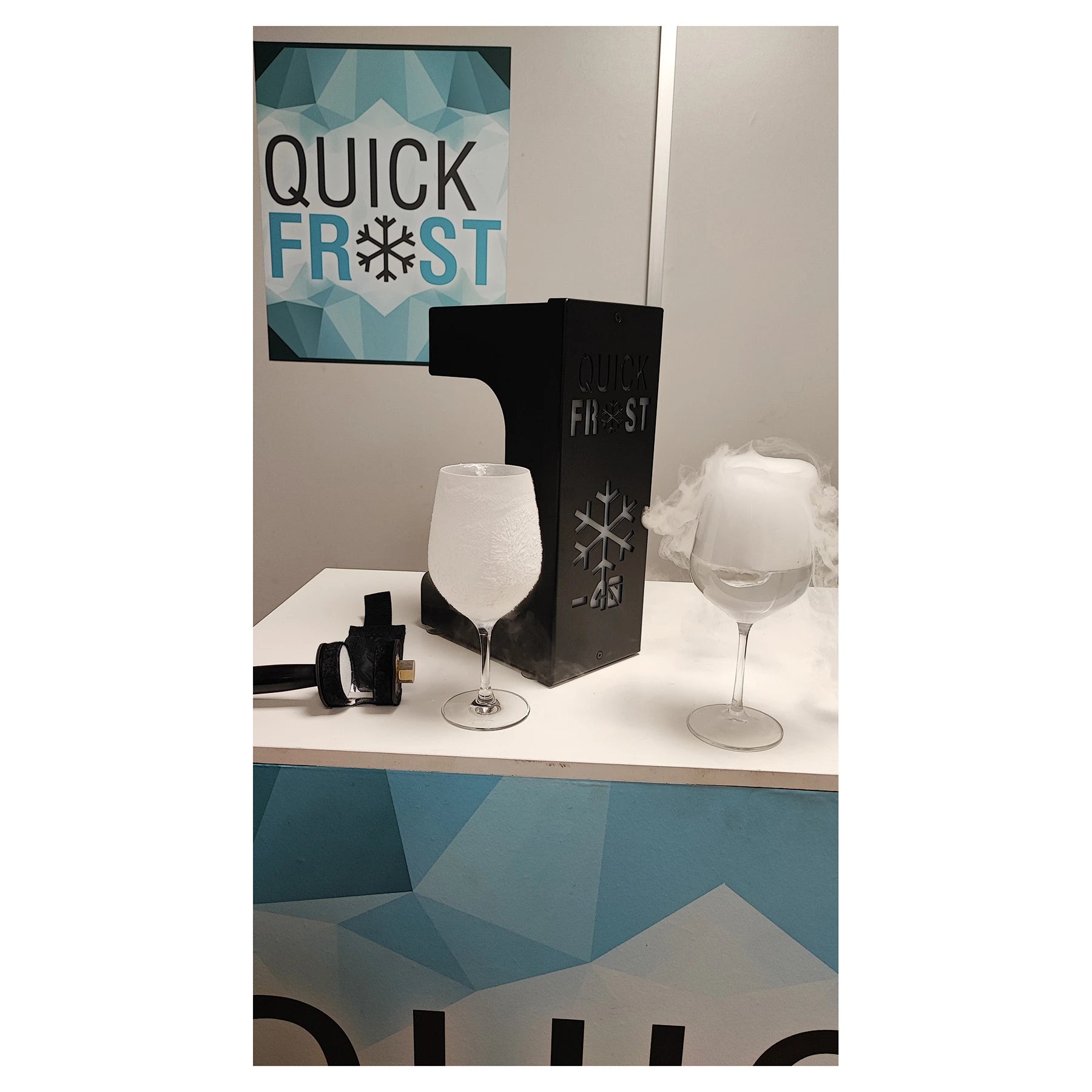 Escarchadora de copas y vasos + accesorio hielo seco QuickFrost ICG-6000