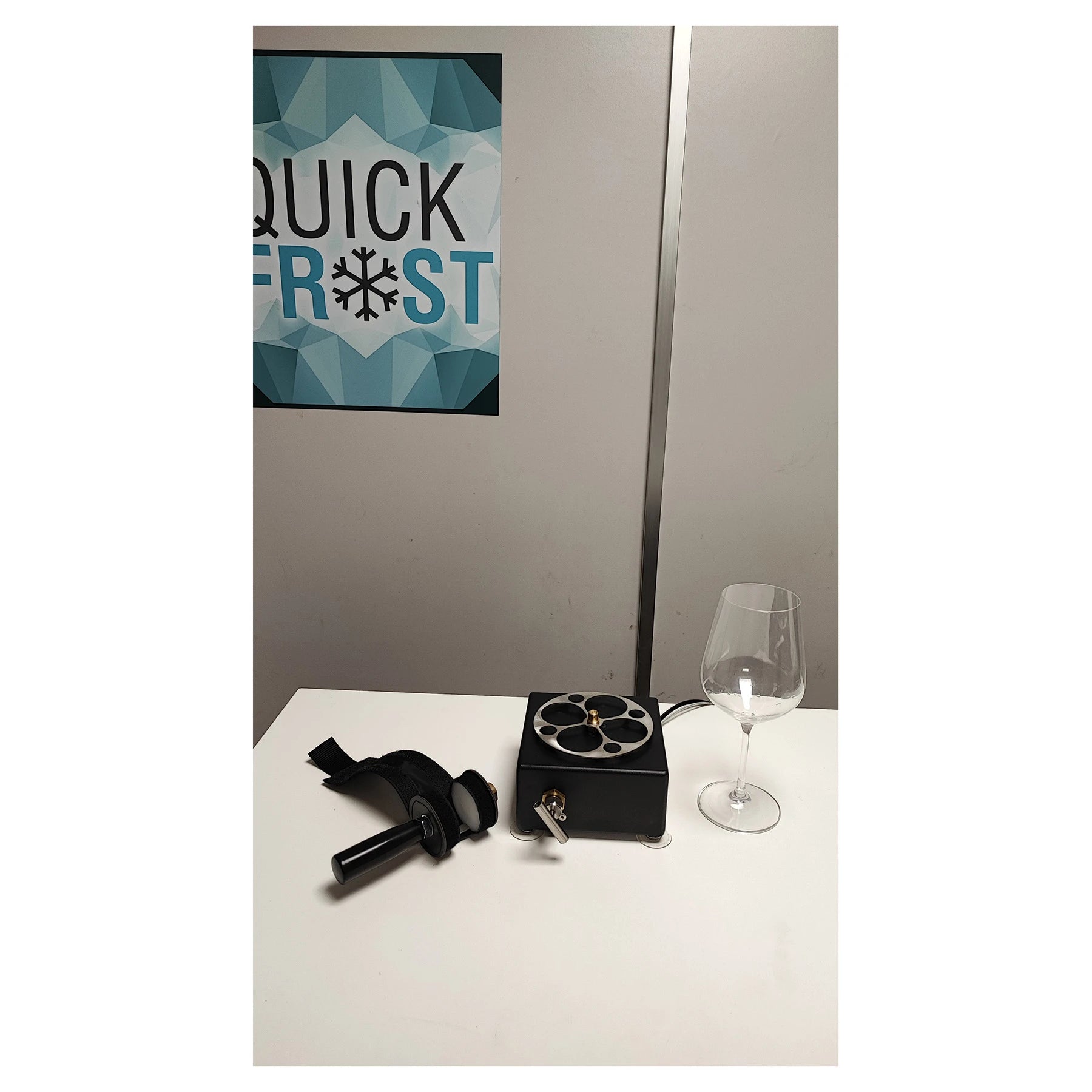 Escarchadora de copas y vasos + accesorio hielo seco QuickFrost LowCost ICG-4500
