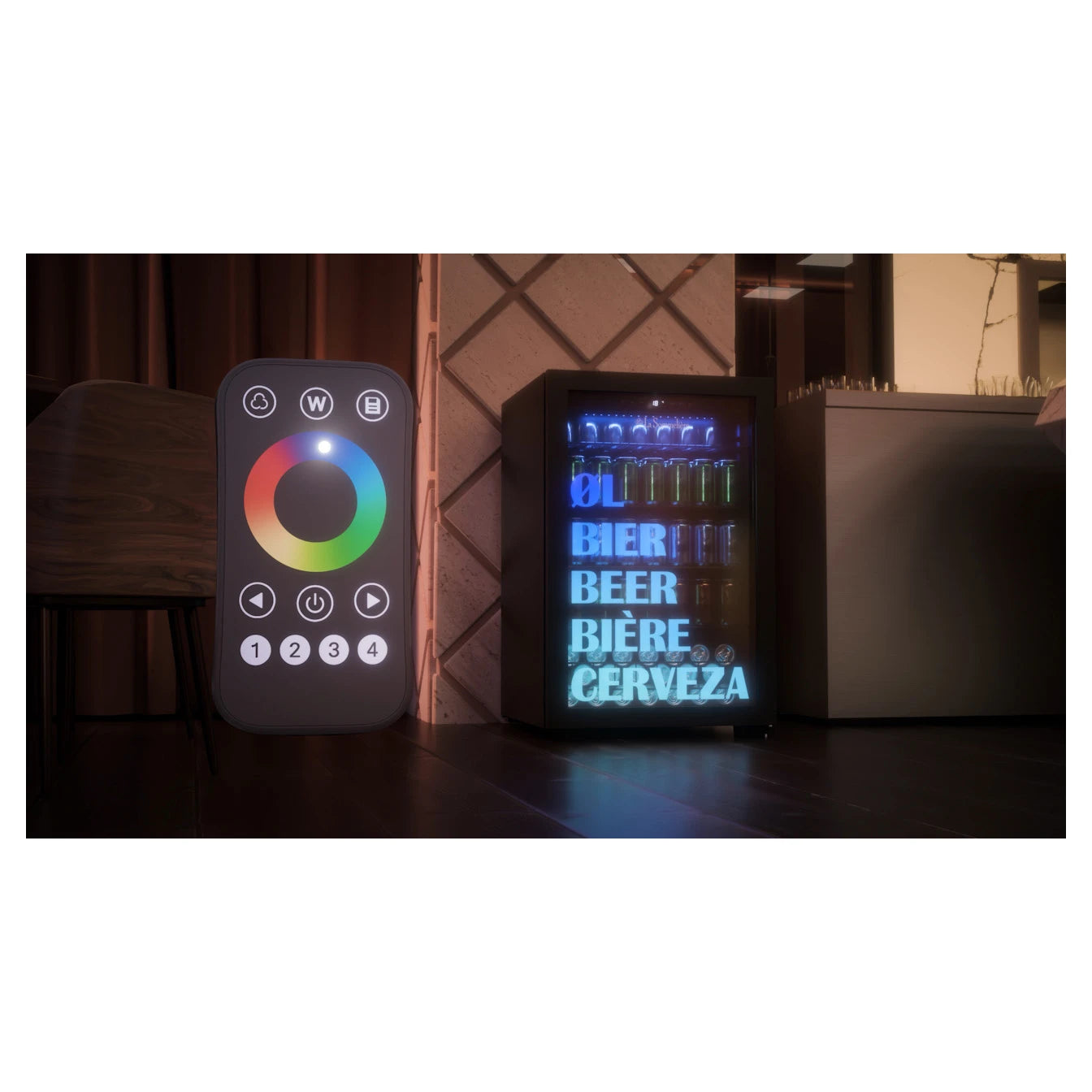 Nevera La Sommelière BEER150 iluminada en azul con puerta de vidrio que muestra “cerveza” en varios idiomas, junto a un mando LED multicolor.