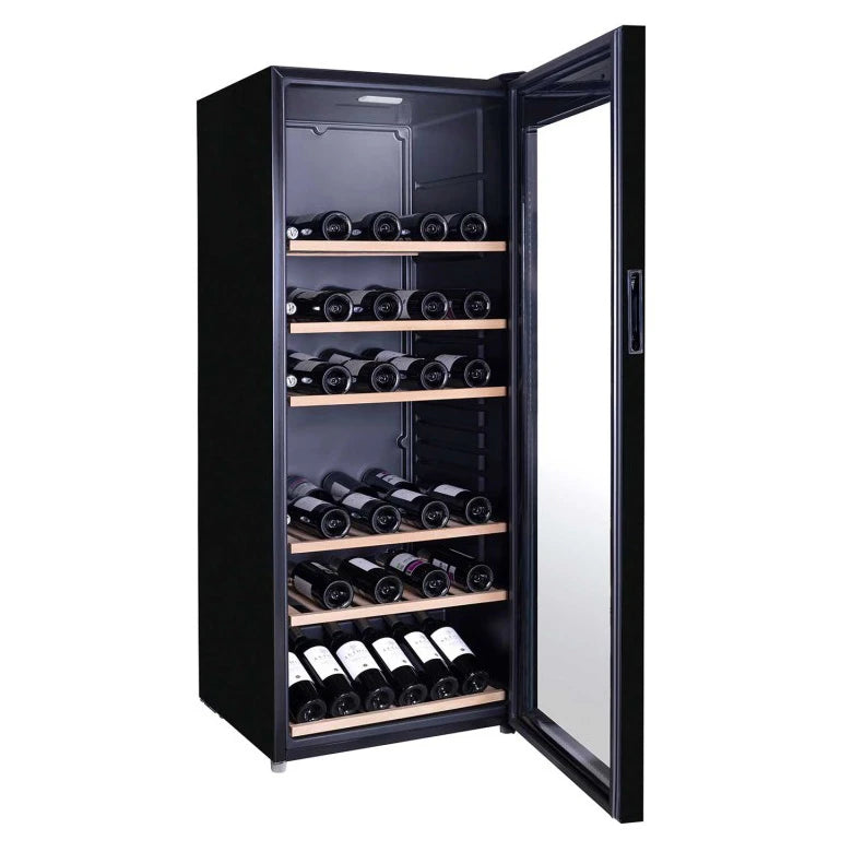 Vinoteca Cave Vinum CV-100-N de 100 botellas, vista del equipo con puerta de cristal.