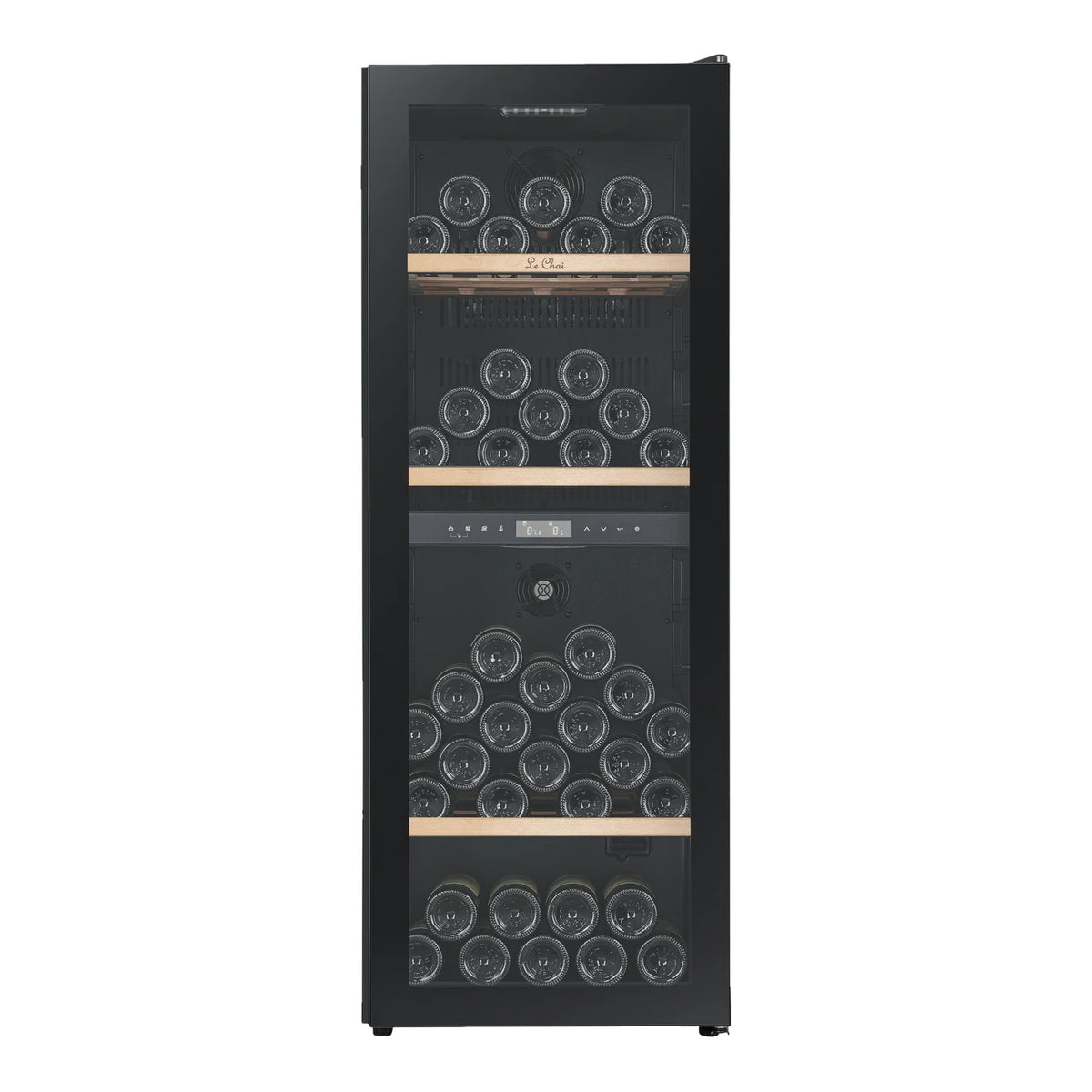 Vinoteca Le Chai LCT2FS100 de 100 botellas, vista frontal con la puerta cerrada, llena de botellas, con los estantes de madera sin frontal Black Inox.