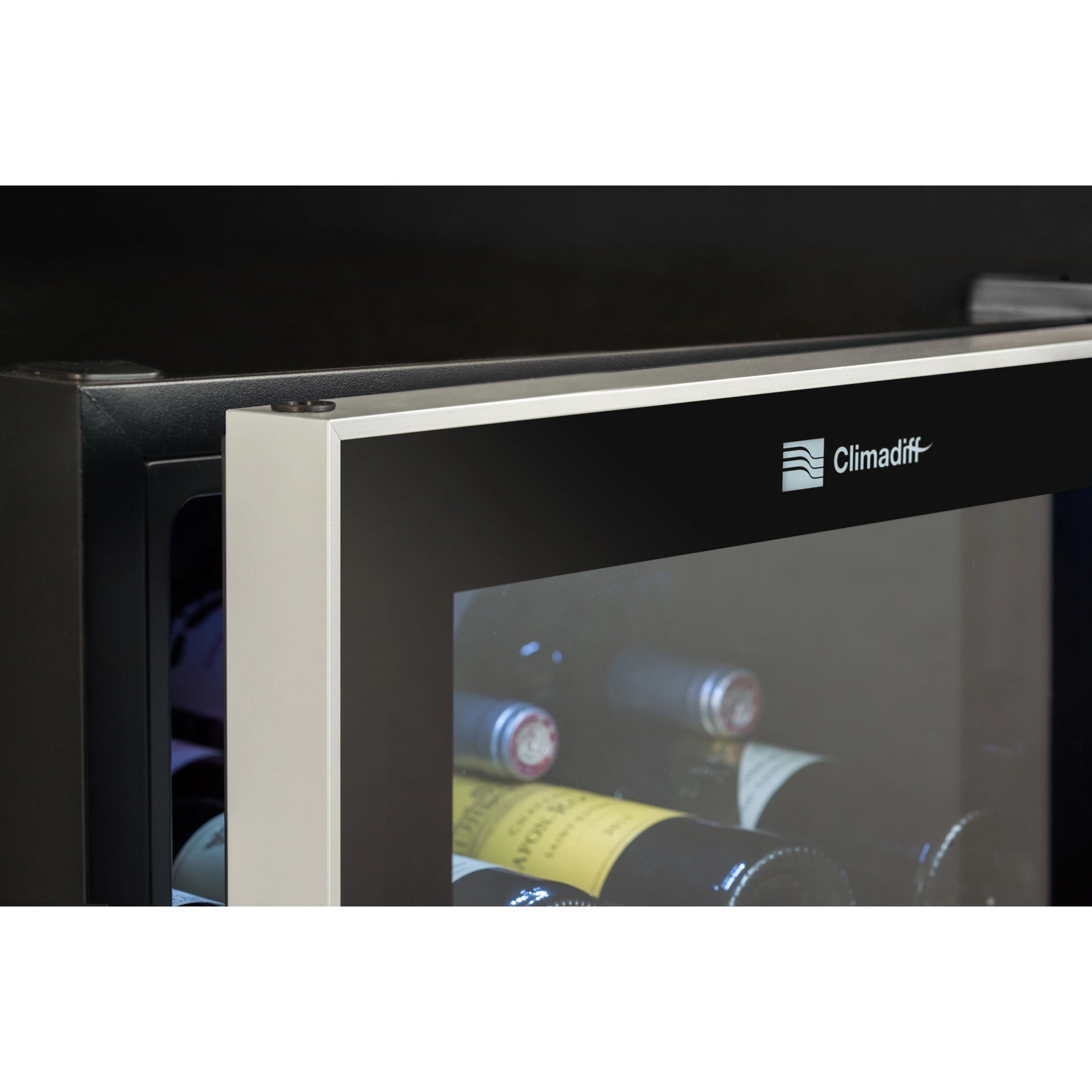 Vinoteca 105 botellas Climadiff CS105B1