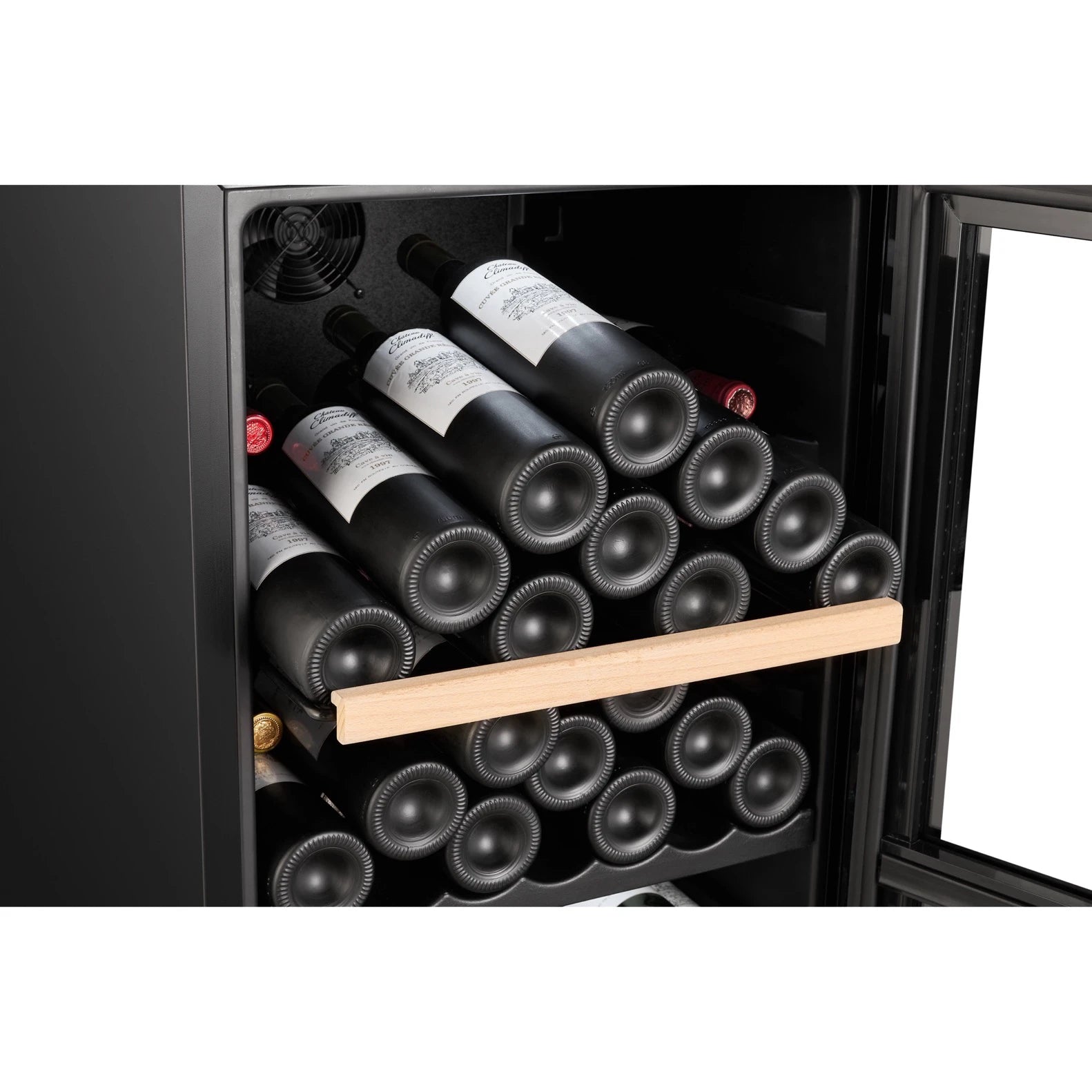 Climadiff CEPAGE108DZ, detalle de estantes deslizantes para botellas de vino.