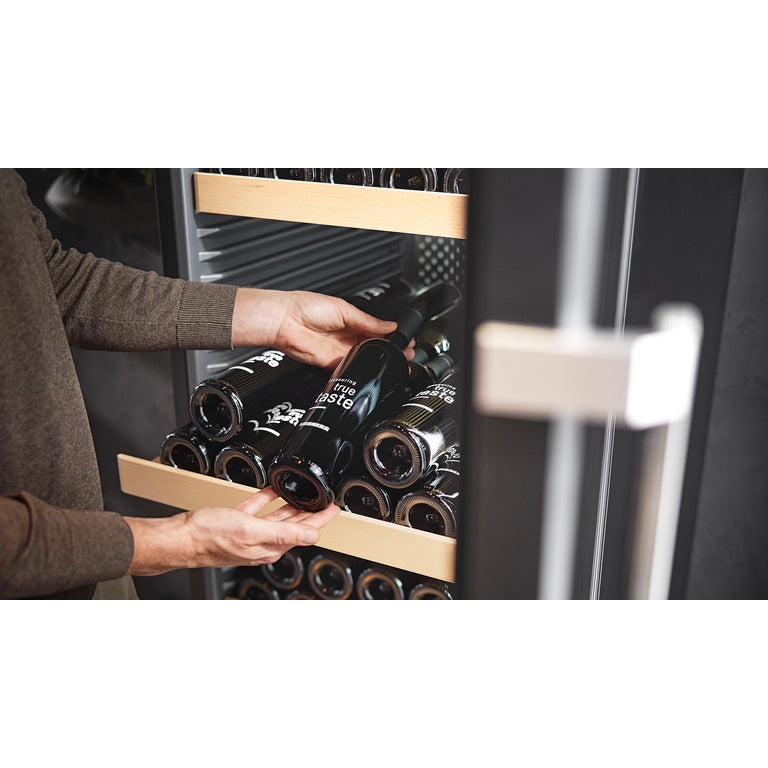 Vinoteca Liebherr Perfection 158 botellas WFbli 5041 detalle botellas