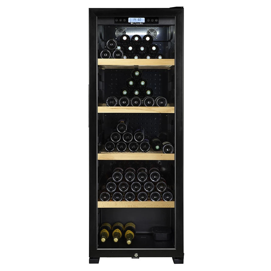 Vinoteca La Sommelière CLASSIC194 de 188 botellas con puerta abierta y estantes de madera con botellas de vino