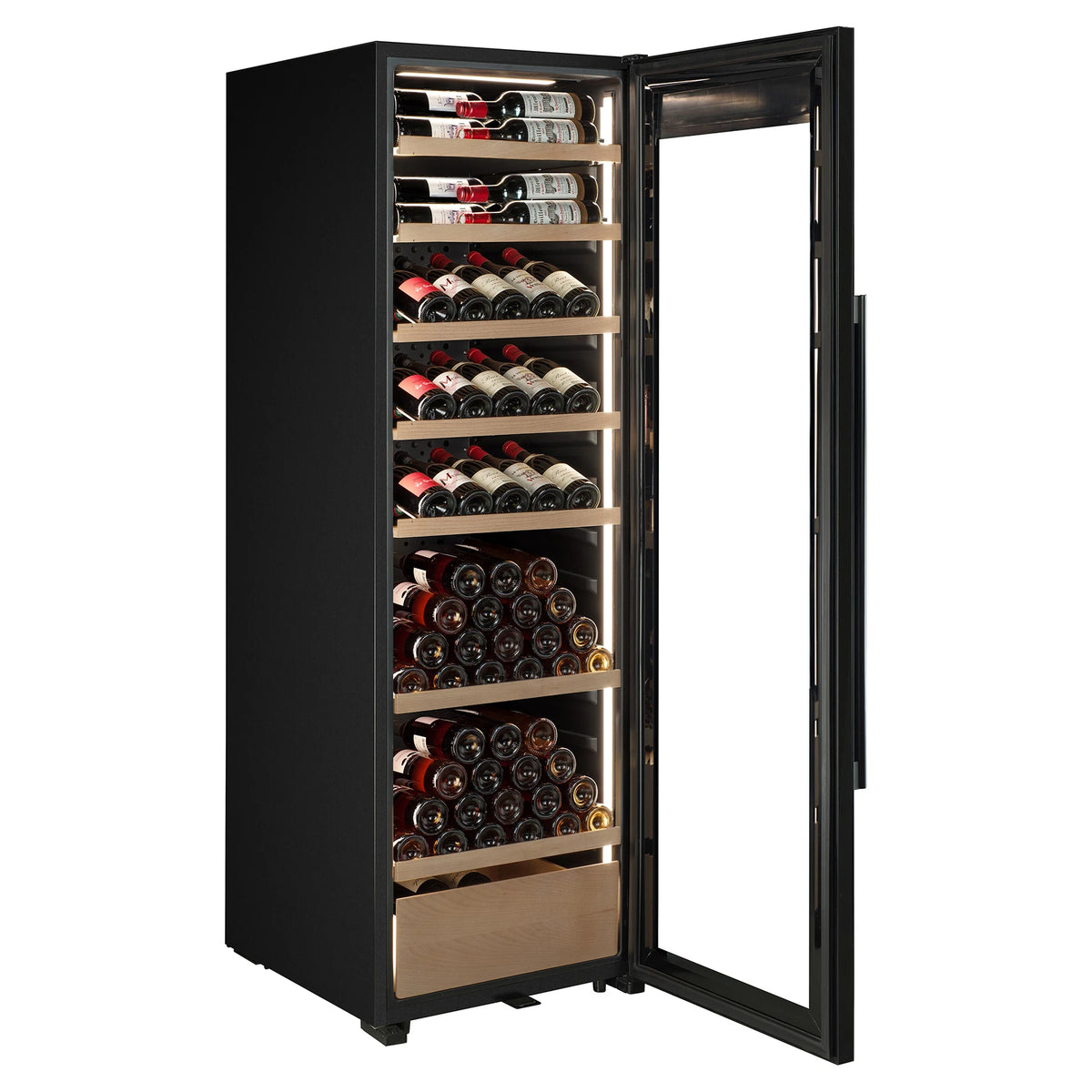 Vinoteca La Sommelière VIP205 EDITION vista tres cuartos con la puerta abierta, estantes de presentación y botellas