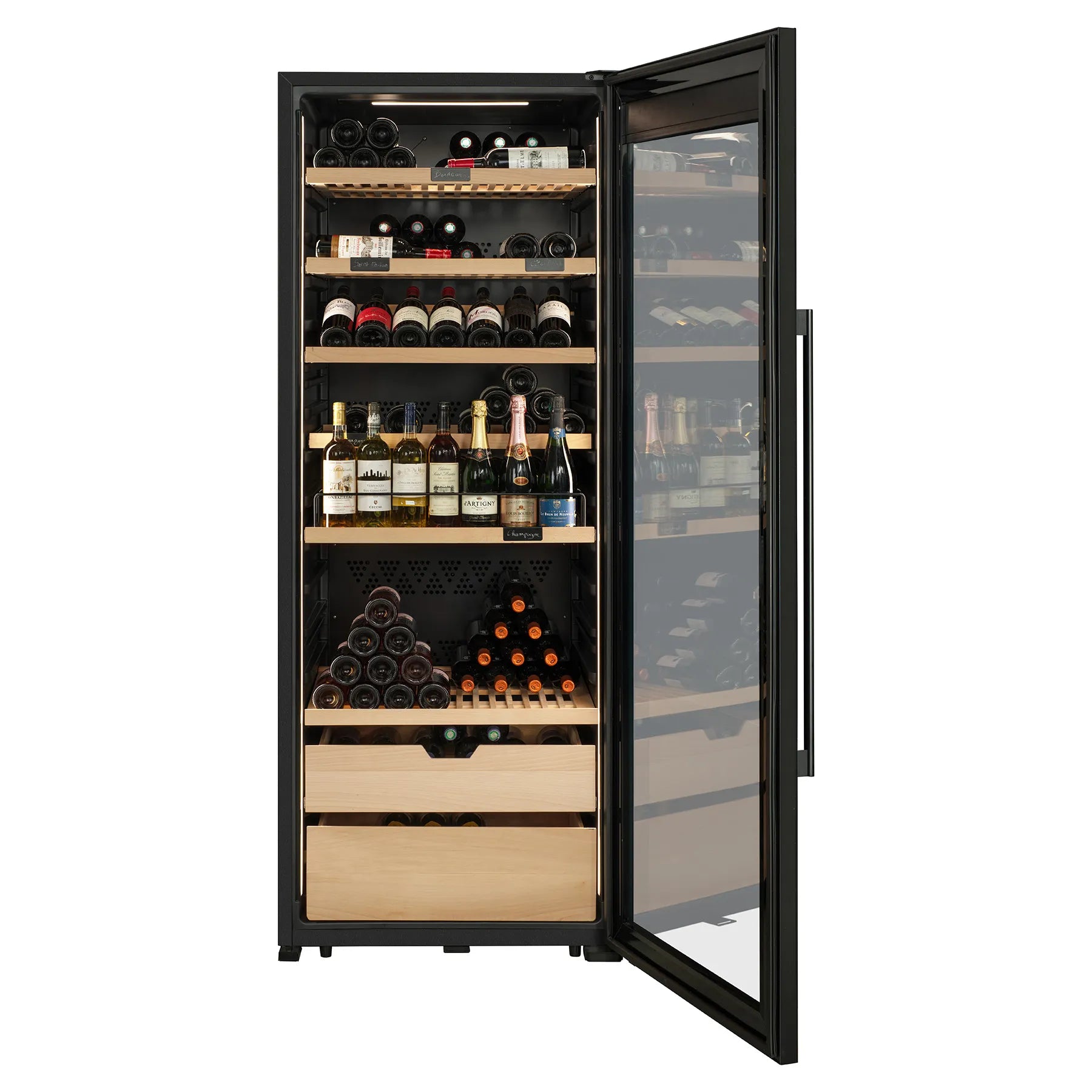 Vinoteca La Sommelière VIP273 Edition con puerta abierta, iluminación interior neutra y estantes de madera con botellas de vino almacenadas.