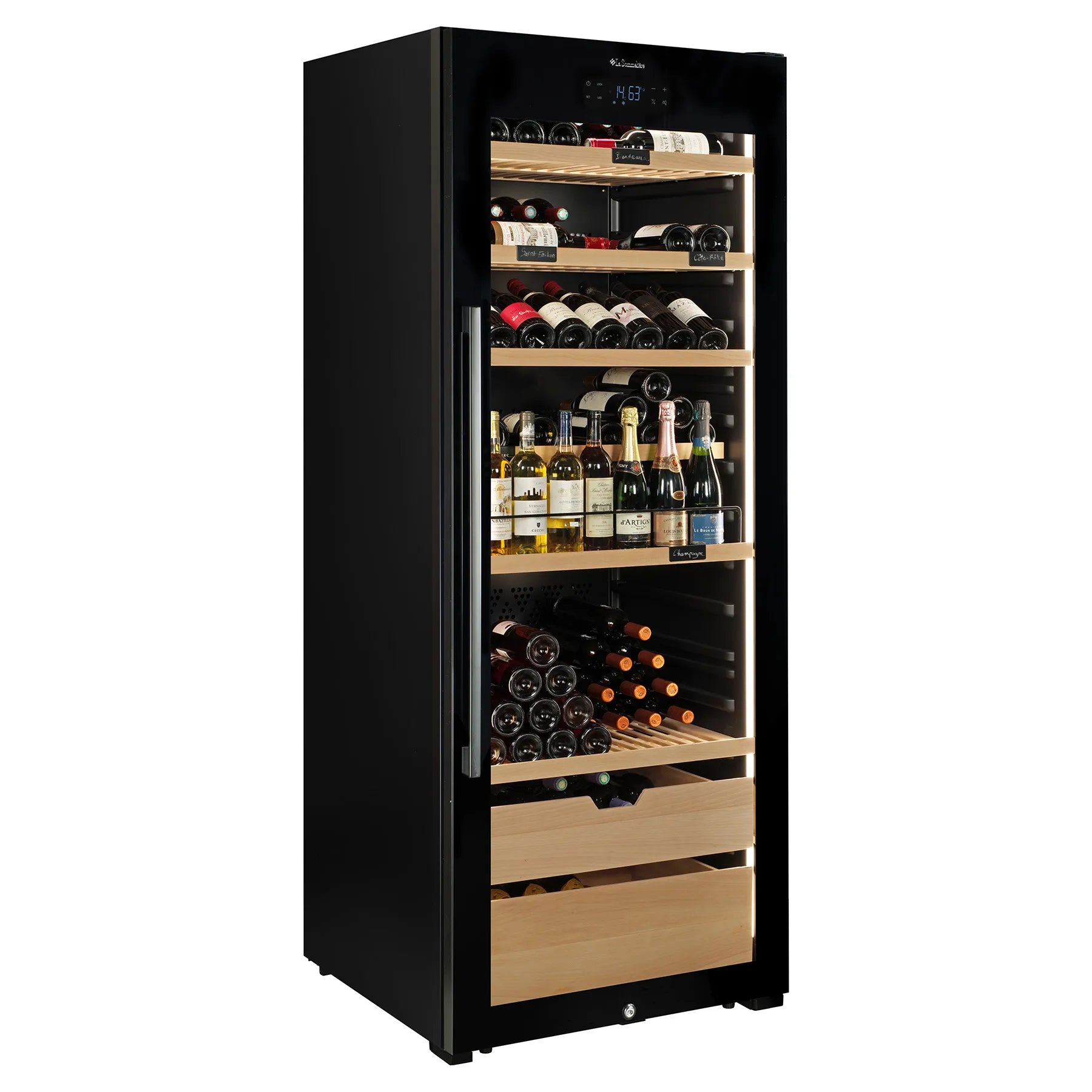 Vinoteca La Sommelière VIP273 Edition con iluminación interior cálida, estantes de madera y botellas de vino organizadas en su interior.