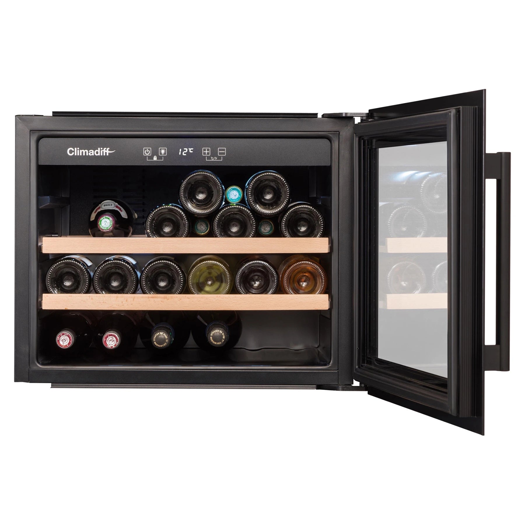 Vinoteca Climadiff CBI28S1B para 28 botellas con puerta de cristal abierta, estantes de madera y botellas de vino almacenadas.