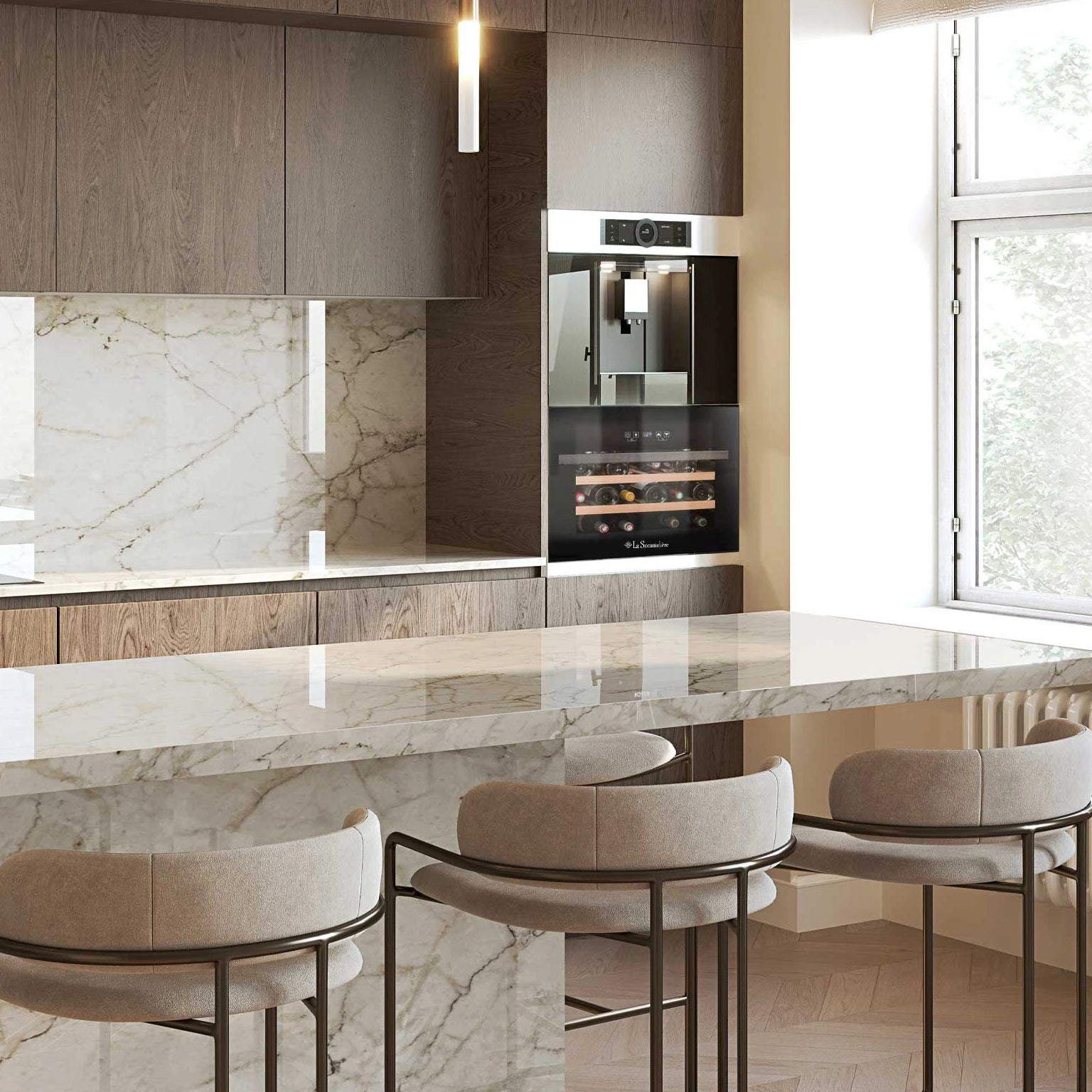 Vista de la Vinoteca 28 botellas La Sommelière LSBI28B con estantes de madera llenos de botellas