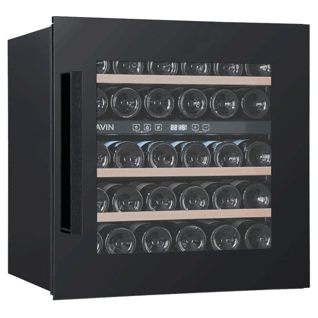Vinoteca Cavin Scandinavian Collection 60 Fullglass Black de 30 botellas, doble zona, encastrable en columna, vista frontal.