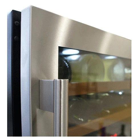 Vinoteca mQuvée WineCave 700 60D Stainless integrada bajo encimera en cocina