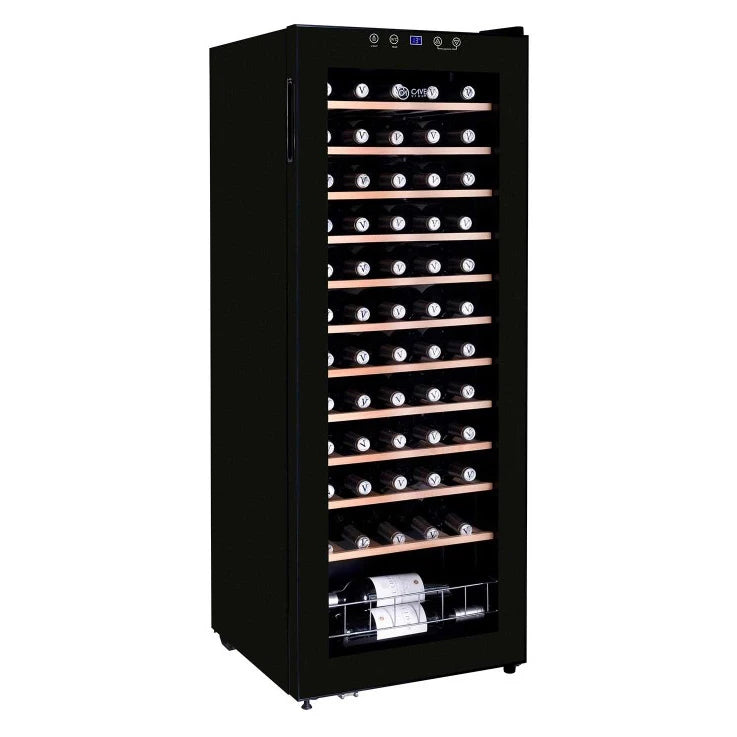 Cave Vinum CV-60-CWS, vinoteca de 60 botellas, vista del interior con estantes de madera.
