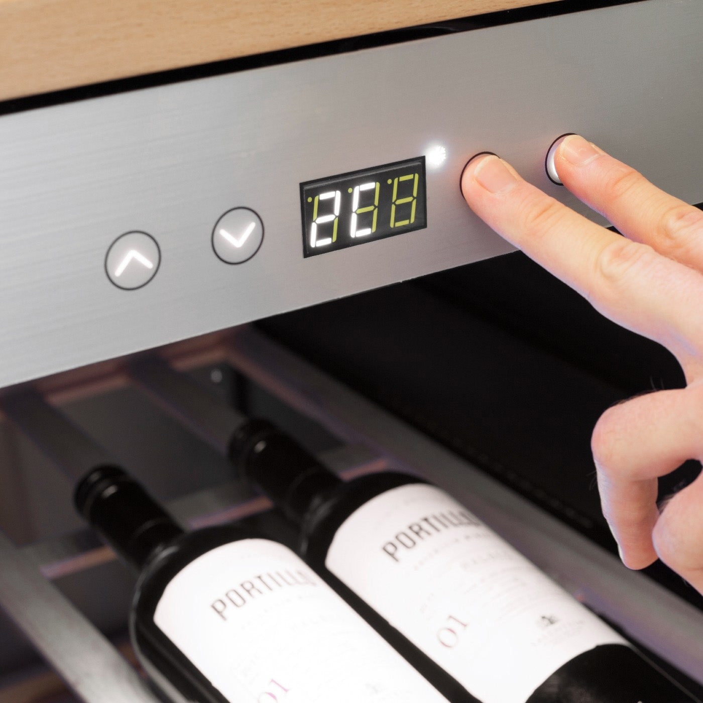 Vinoteca 38 botellas Caso WineComfort 380 Smart panel digital de control de temperaturas
