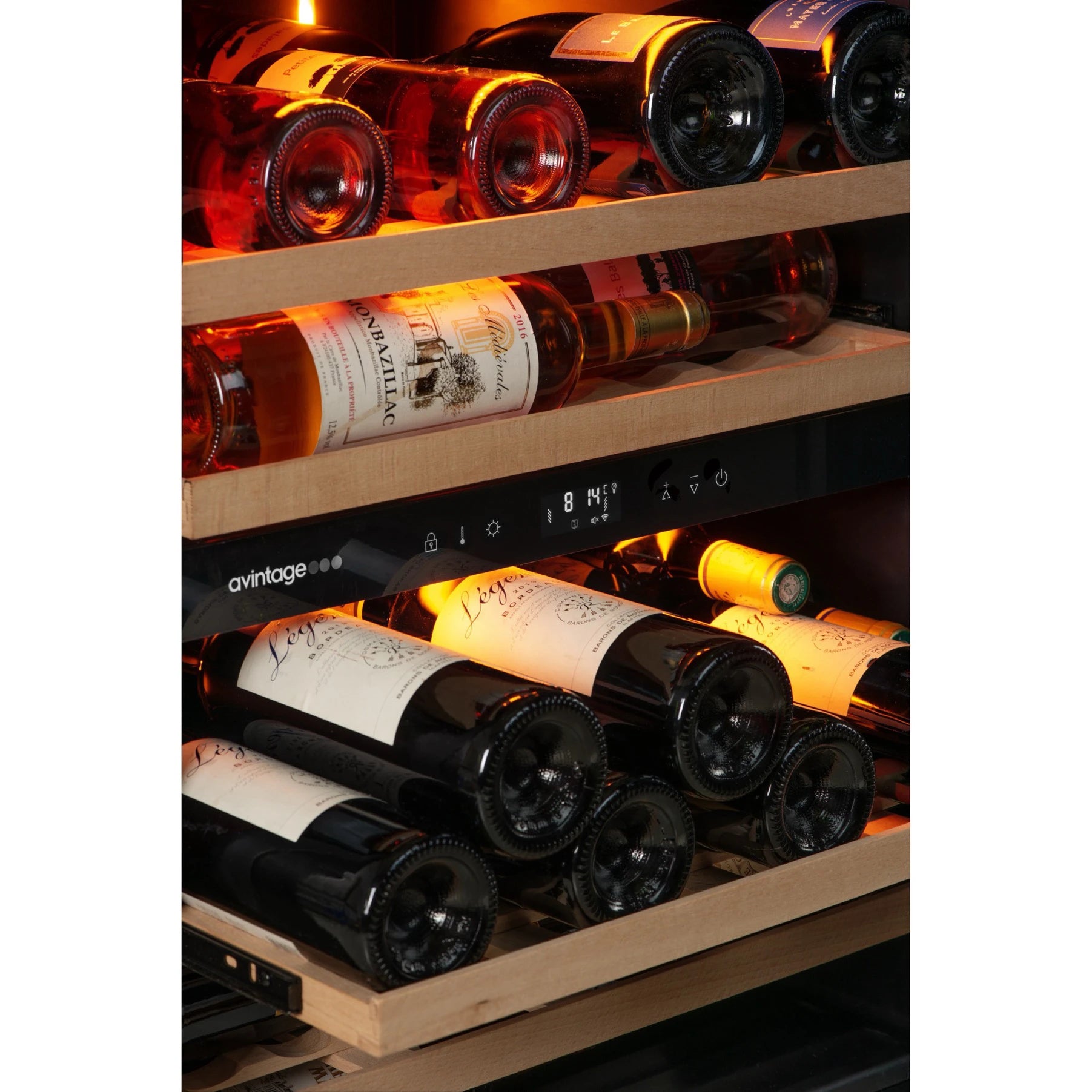 Imagen de la Vinoteca 47 botellas Avintage AVU50PLATINUM doble zona.