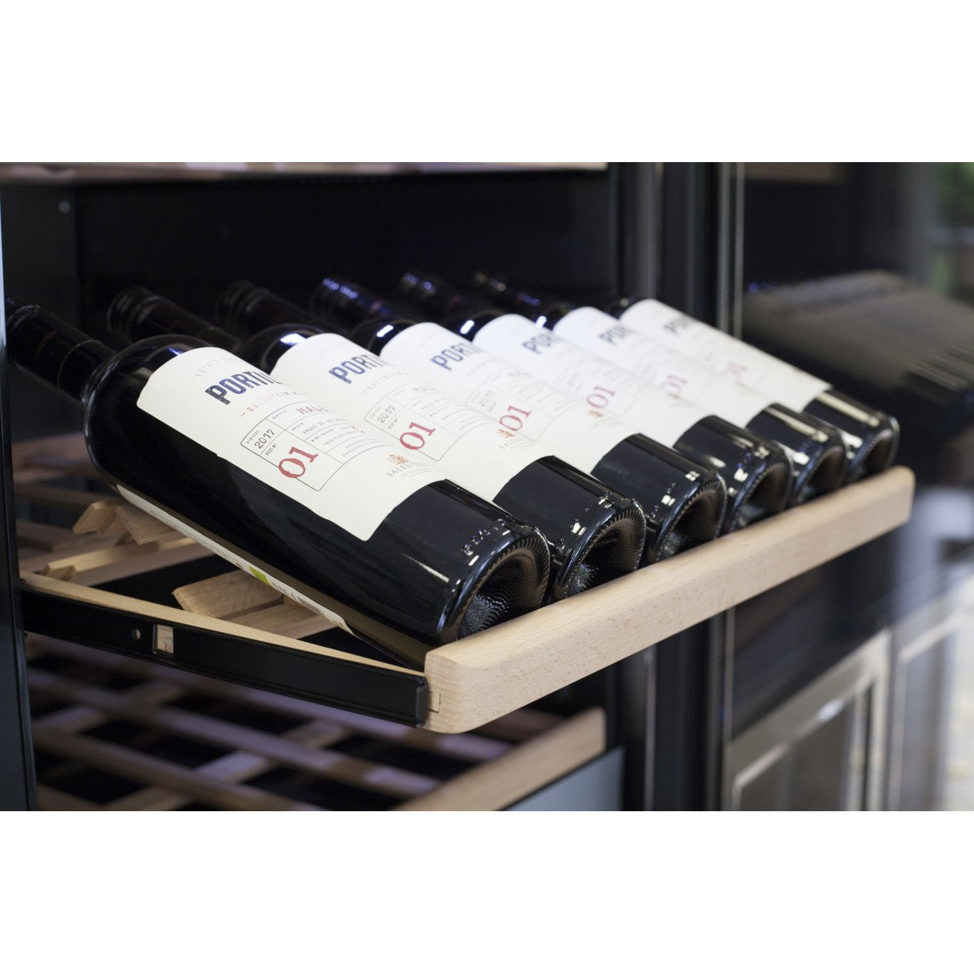 Wine Cooler 126 bottles Caso WineChef Pro 126 2D Dual-zone