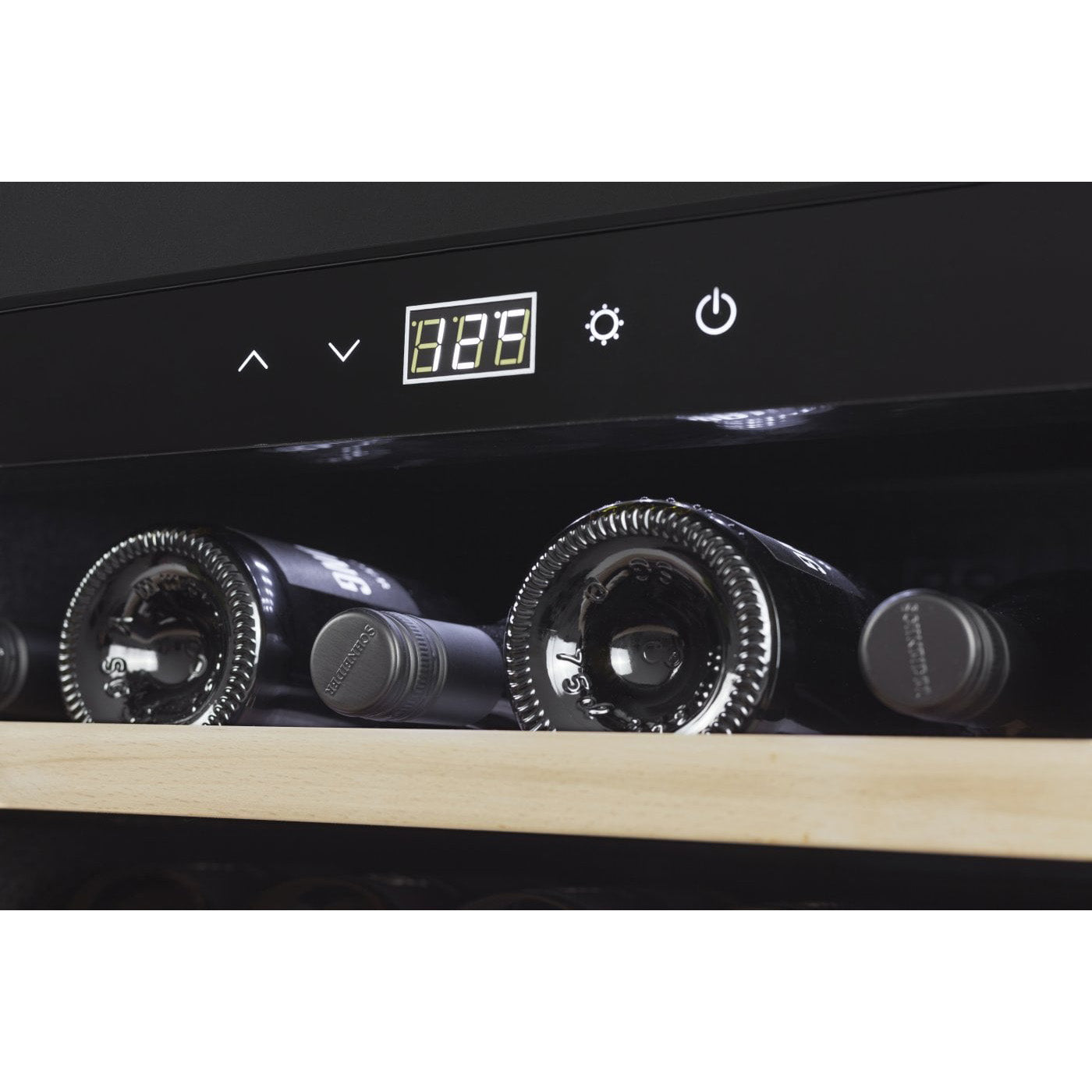 Vinoteca encastrable en columna 18 botellas Caso WineSafe 18 EB Inox