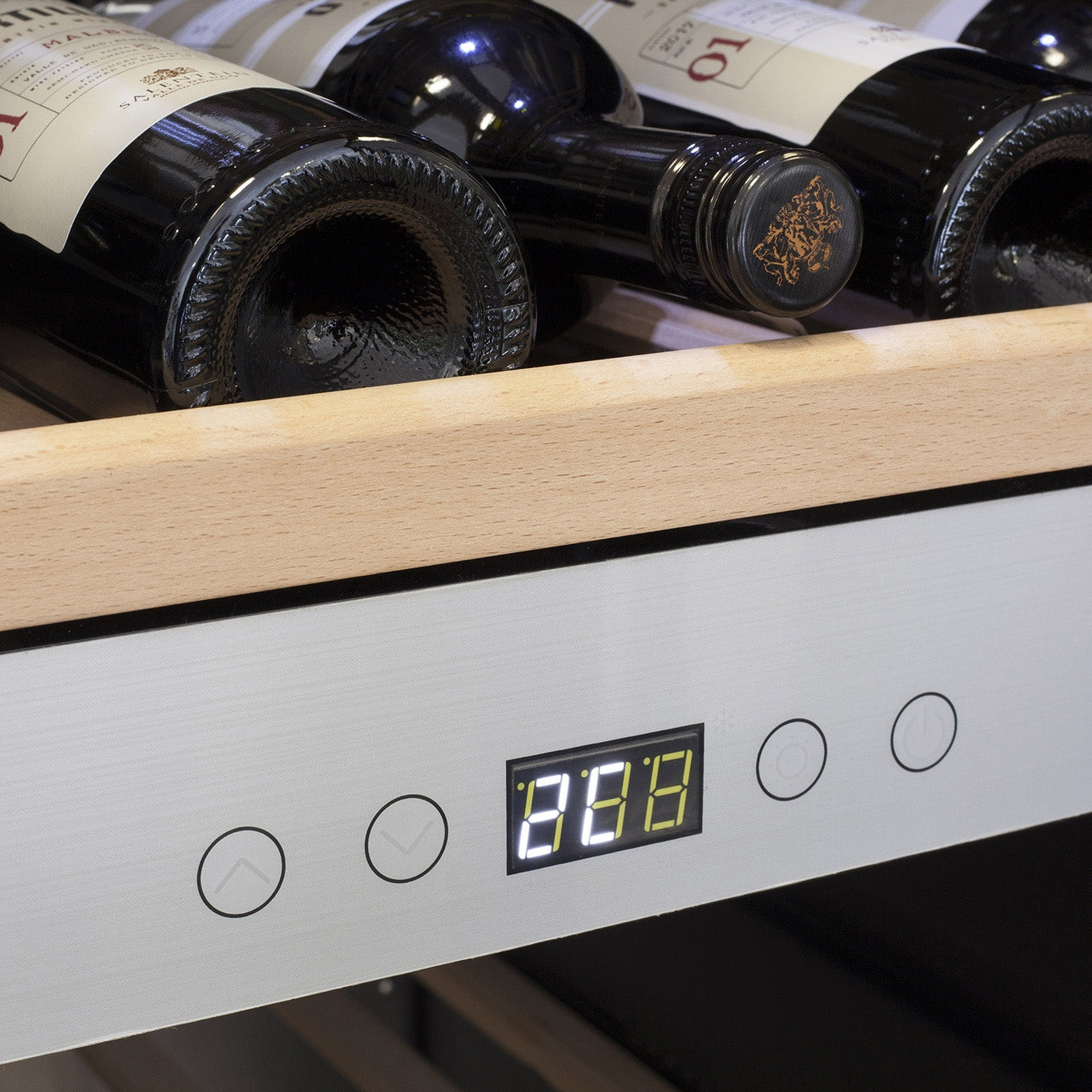 Vinoteca 180 botellas WineComfort 180 Smart panel control