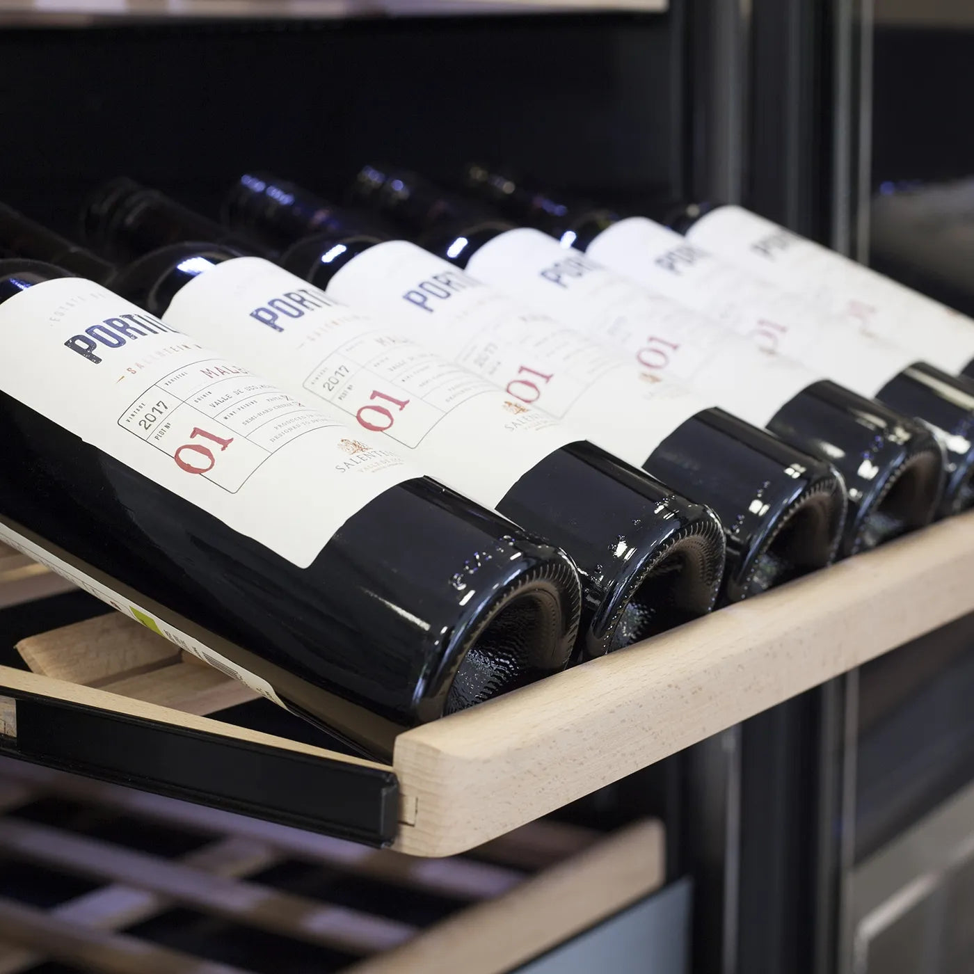 Wine Cooler 180 bottles Caso WineExclusive 180 Smart Dual-zone