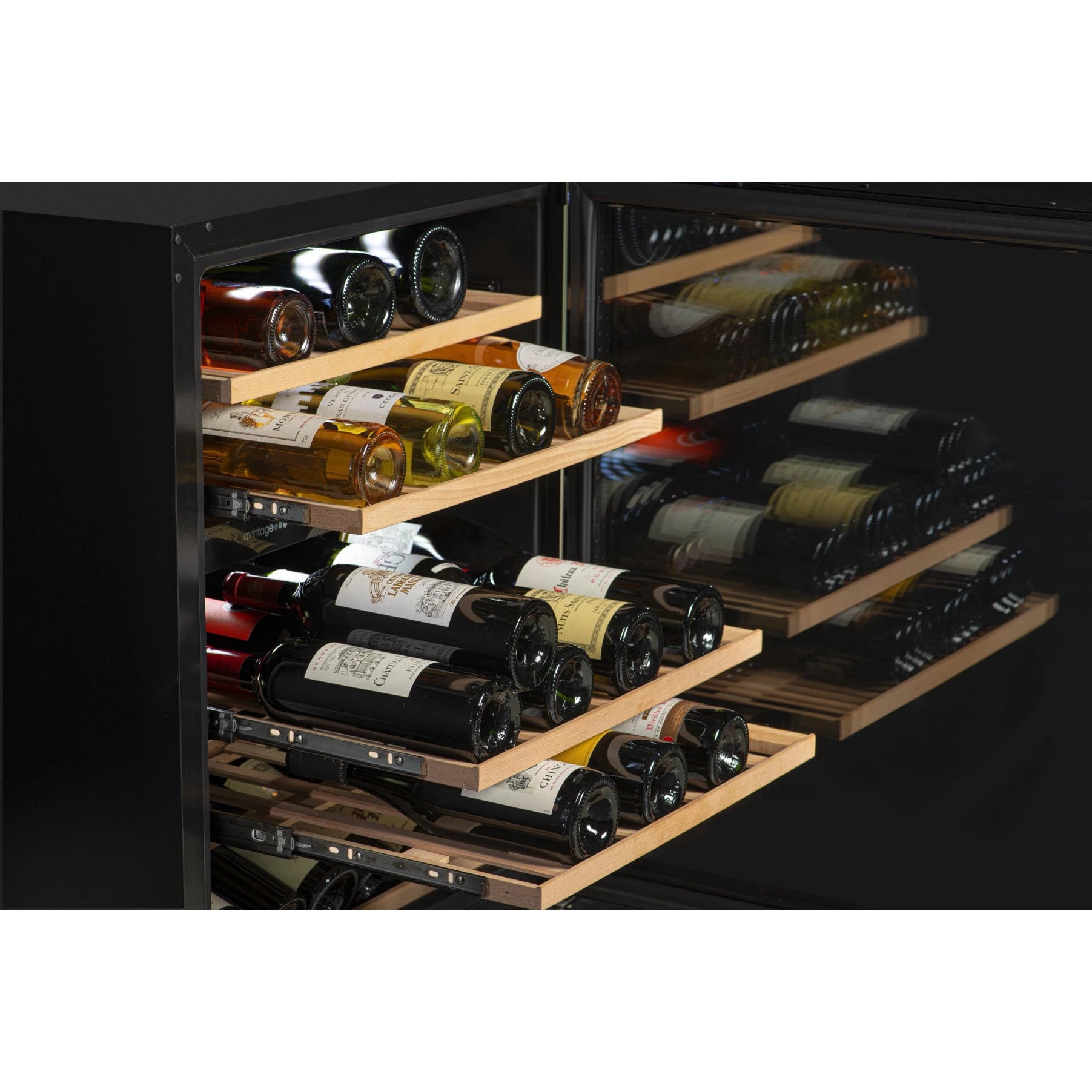 Imagen de la Vinoteca encastrable 44 botellas Avintage AVU51D82 doble zona.