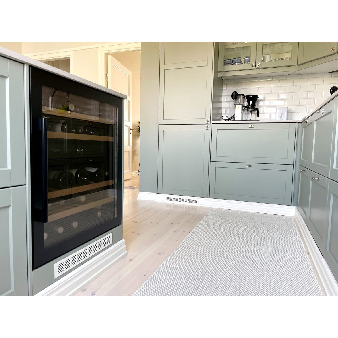 Wine Cooler 45 bottles mQuvée WineCave 700 60D Anthracite Black Dual-zone