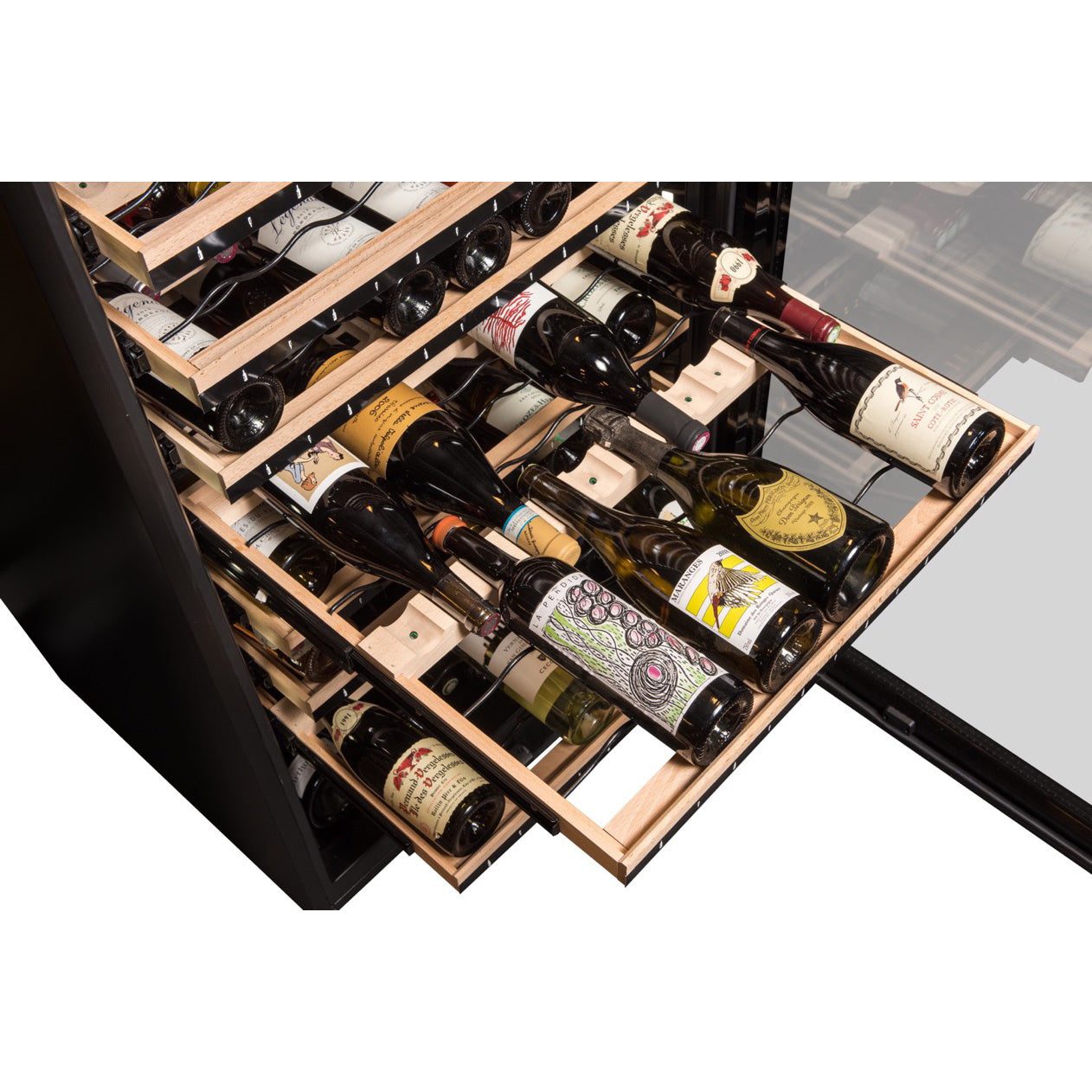 Vista de la Vinoteca multizona 185 botellas La Sommelière ECELLAR185 completamente abastecida con botellas de vino