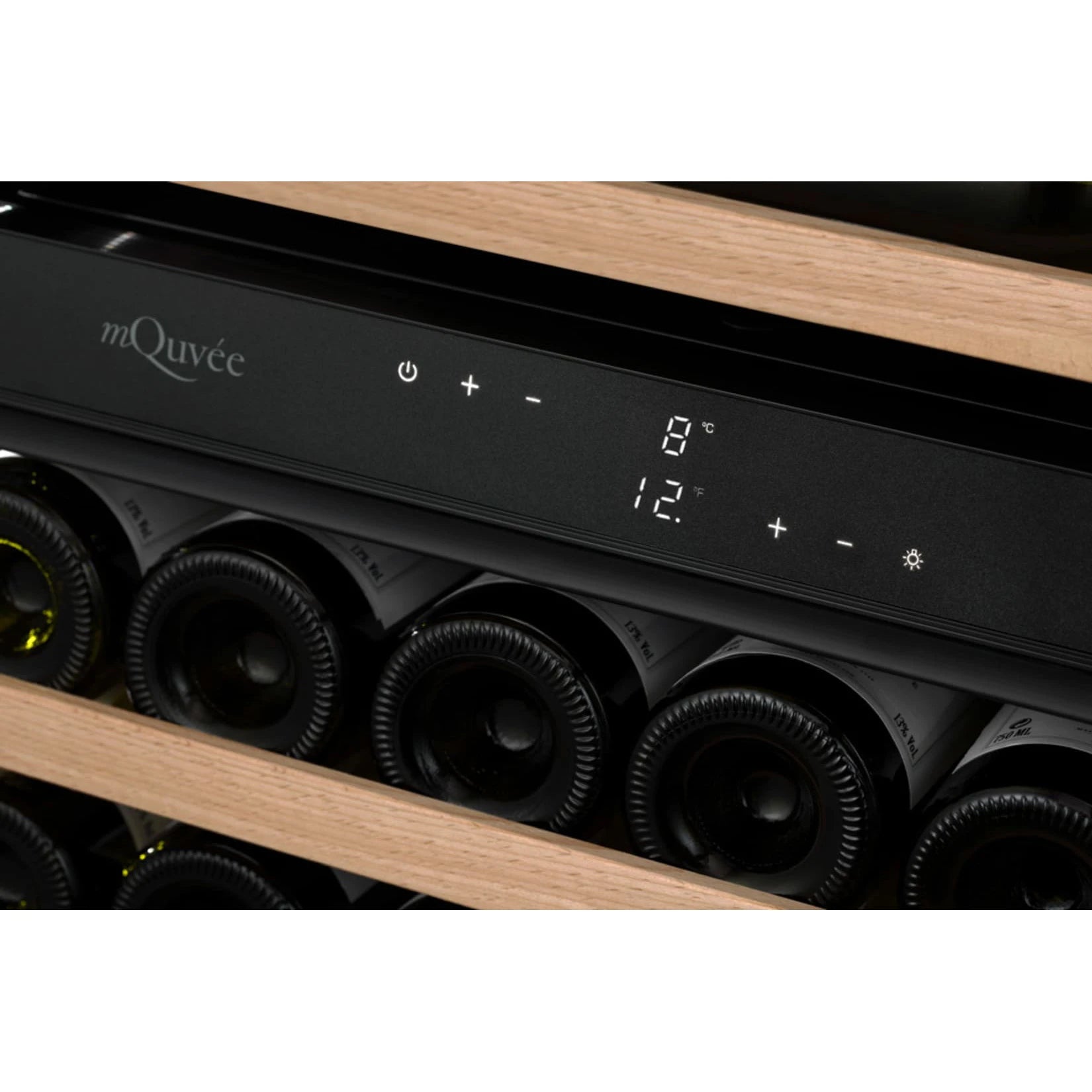 Wine Cooler 26 bottles mQuvée WineKeeper Exclusive 25D Panel Ready Push-Pull dual-zone