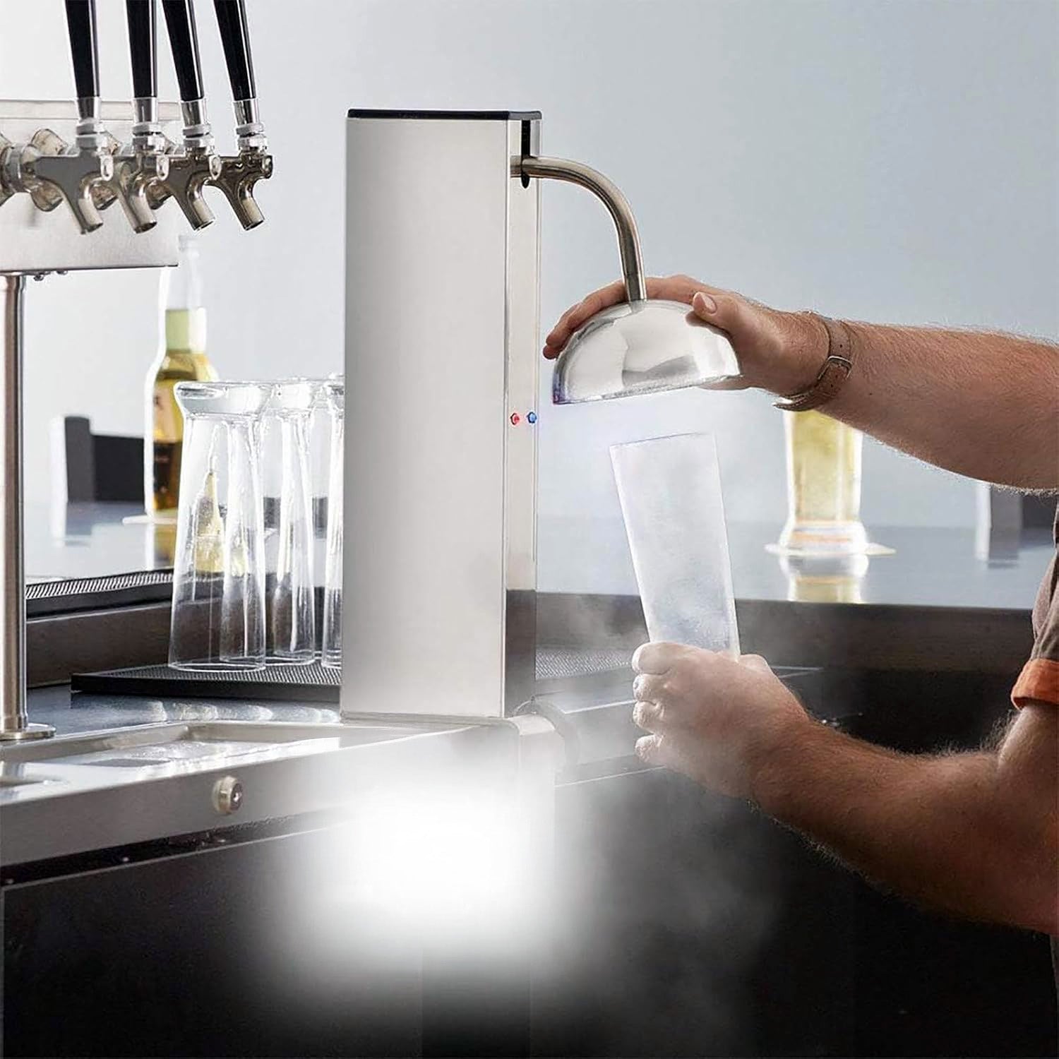 Escarchador de copas y vasos Frosterglass NS Cavanova, detalle del cabezal de pulverización de CO₂.