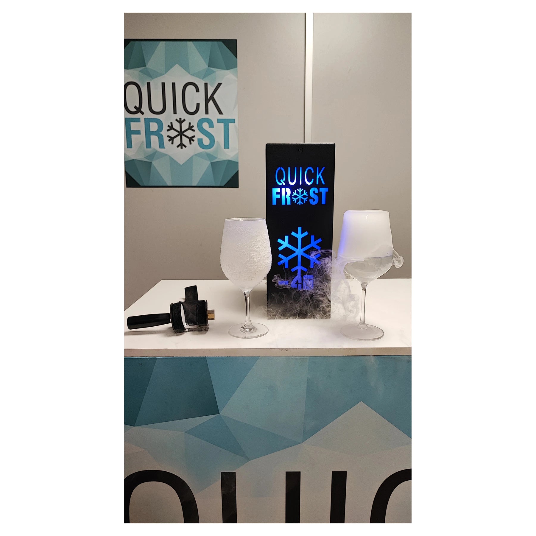 Escarchadora de copas y vasos + accesorio hielo seco QuickFrost ICG-6000