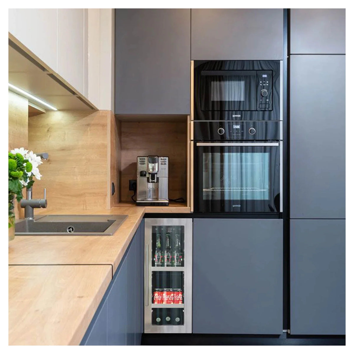 mQuvée BeerServer 30 Stainless, nevera para cerveza con puerta de acero inoxidable y cristal anti-UV