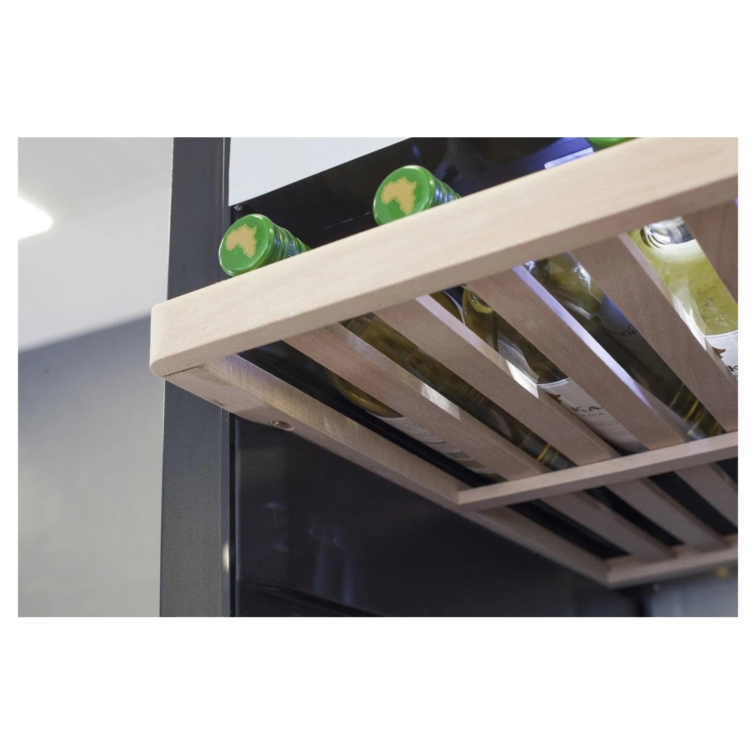 Caso Design WineChef Pro 126 2D, vinoteca de 126 botellas, vista de la galería del producto.