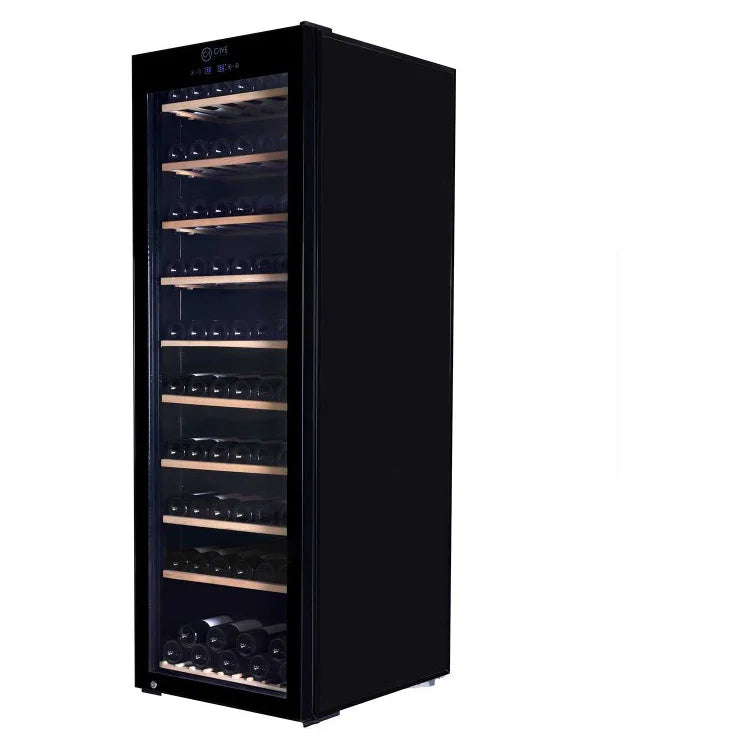 Cave Vinum CV-180-N, vinoteca de 180 botellas, interior con botellas en bandejas de madera.