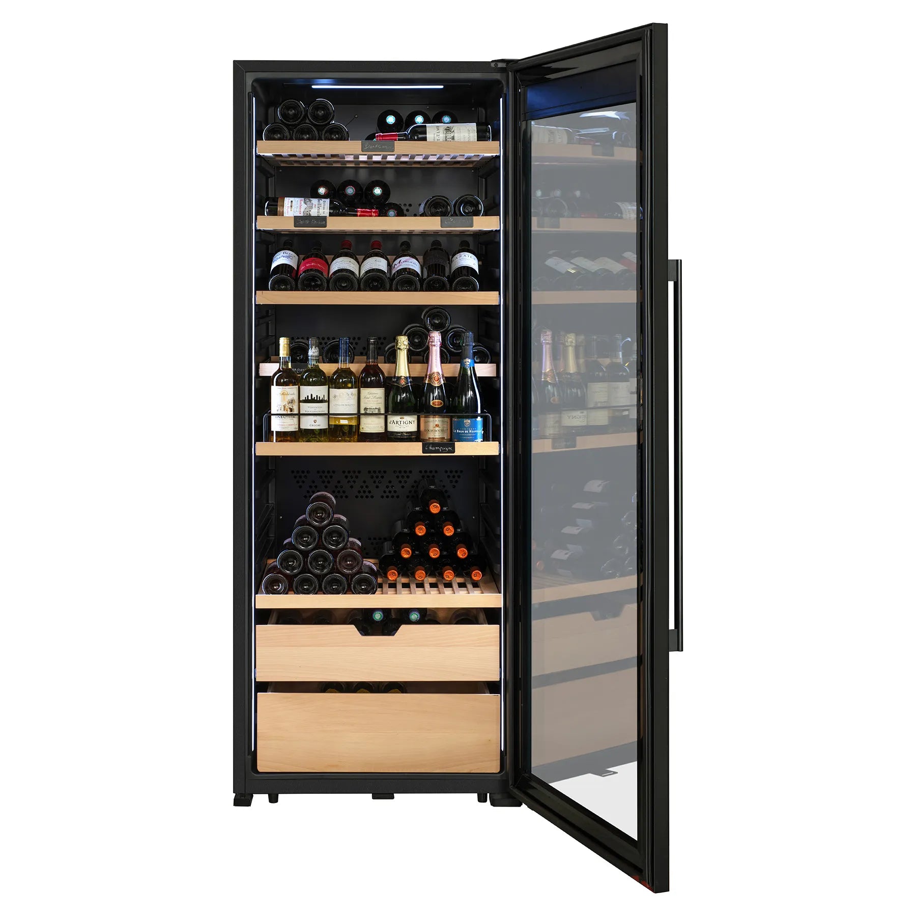 Vinoteca La Sommelière VIP273 Edition con puerta abierta e iluminación interior fría, destacando botellas de vino en estantes de madera.