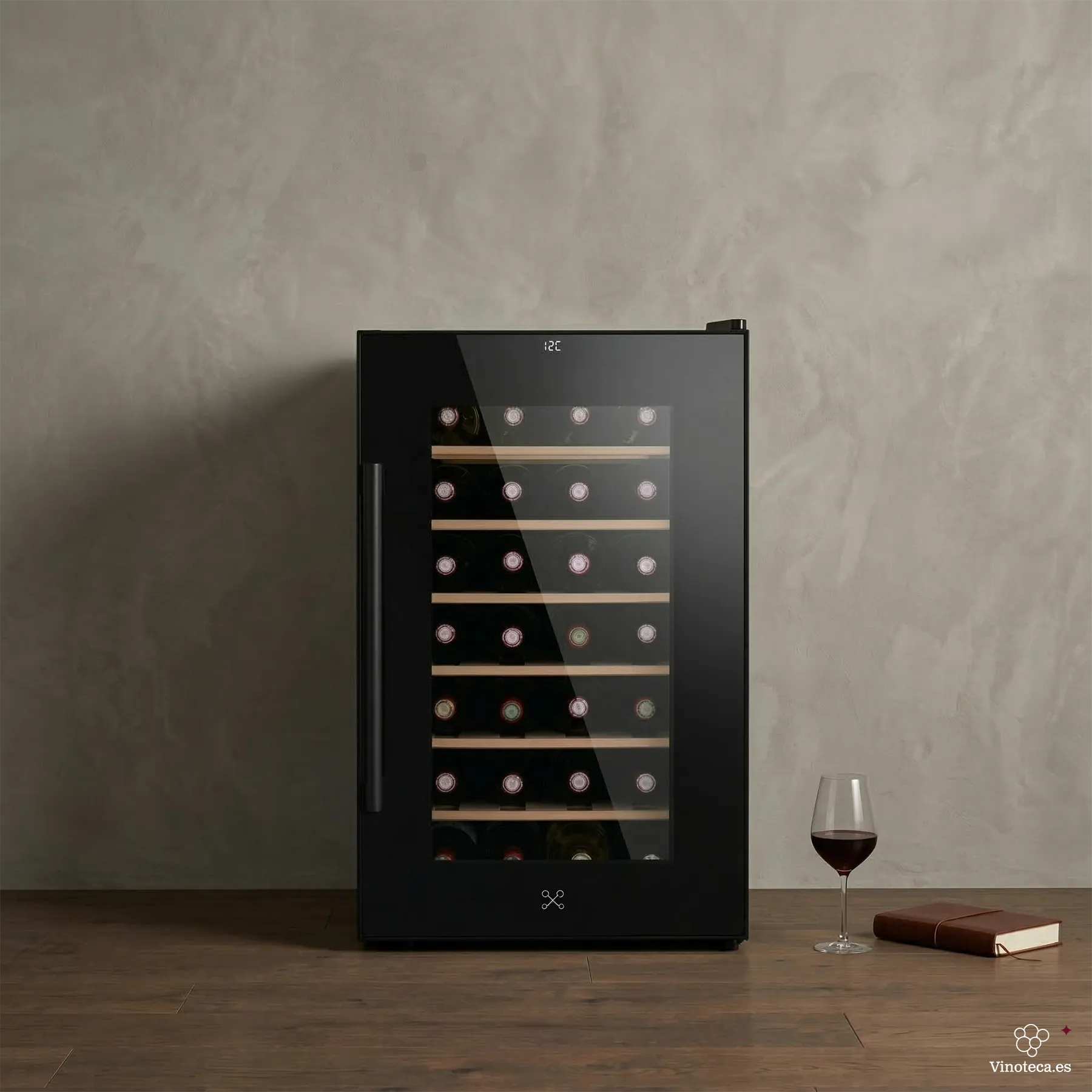 Vinoteca 28 botellas Les Petits Champs CAVCB28 Black en un salón