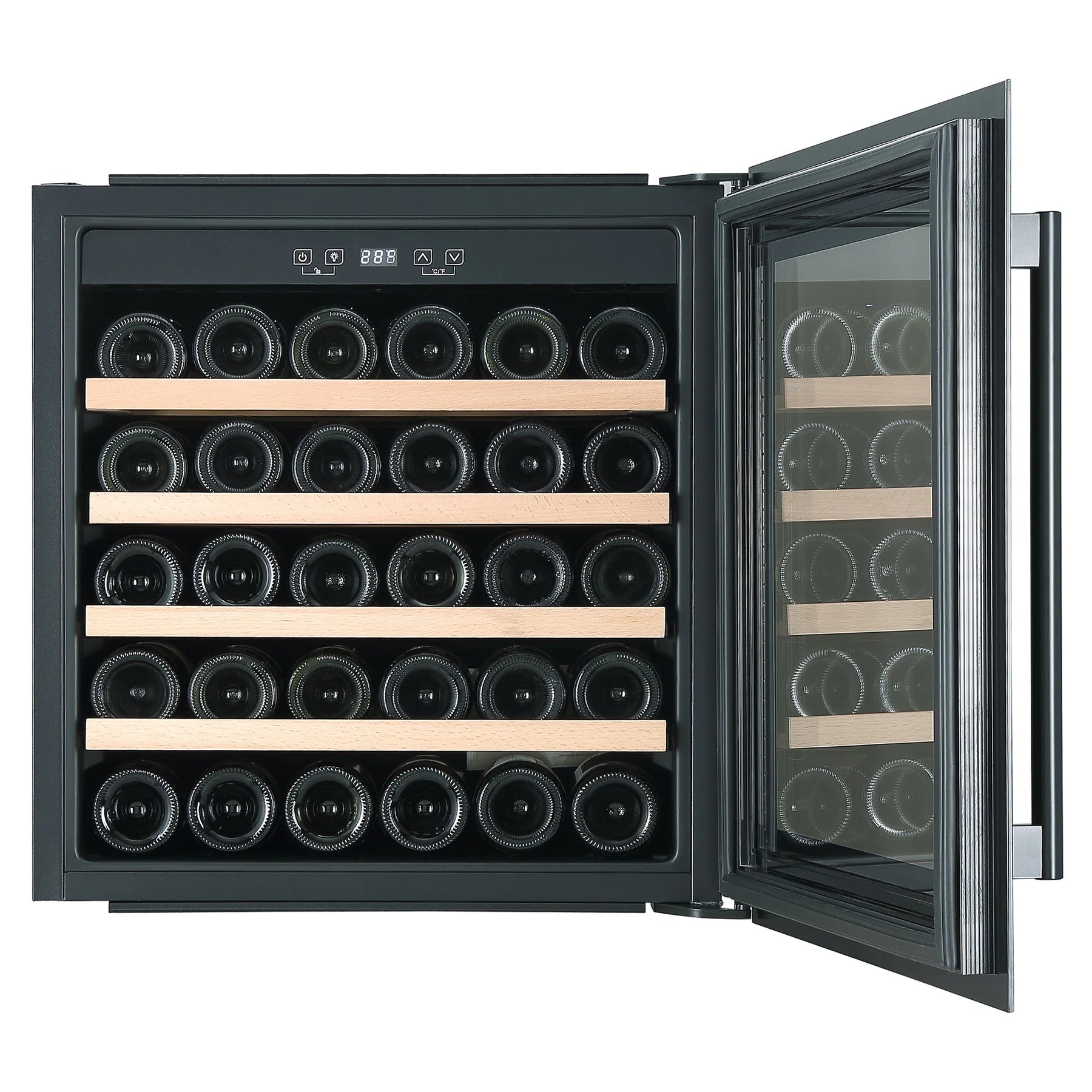 Vinoteca encastrable Caviss SLEN132TBE4 con puerta de vidrio abierta, mostrando 32 botellas colocadas horizontalmente en estantes de madera y panel de control digital superior.