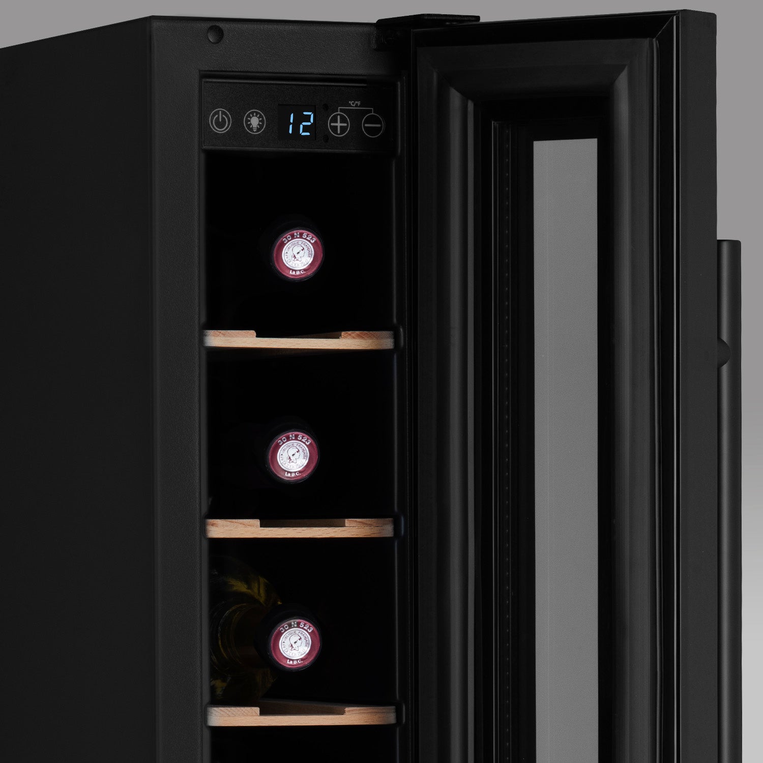 Vinoteca 7 botellas Les Petits Champs CAVSEB7 Black detalle panel digital de control de temperatura del vino