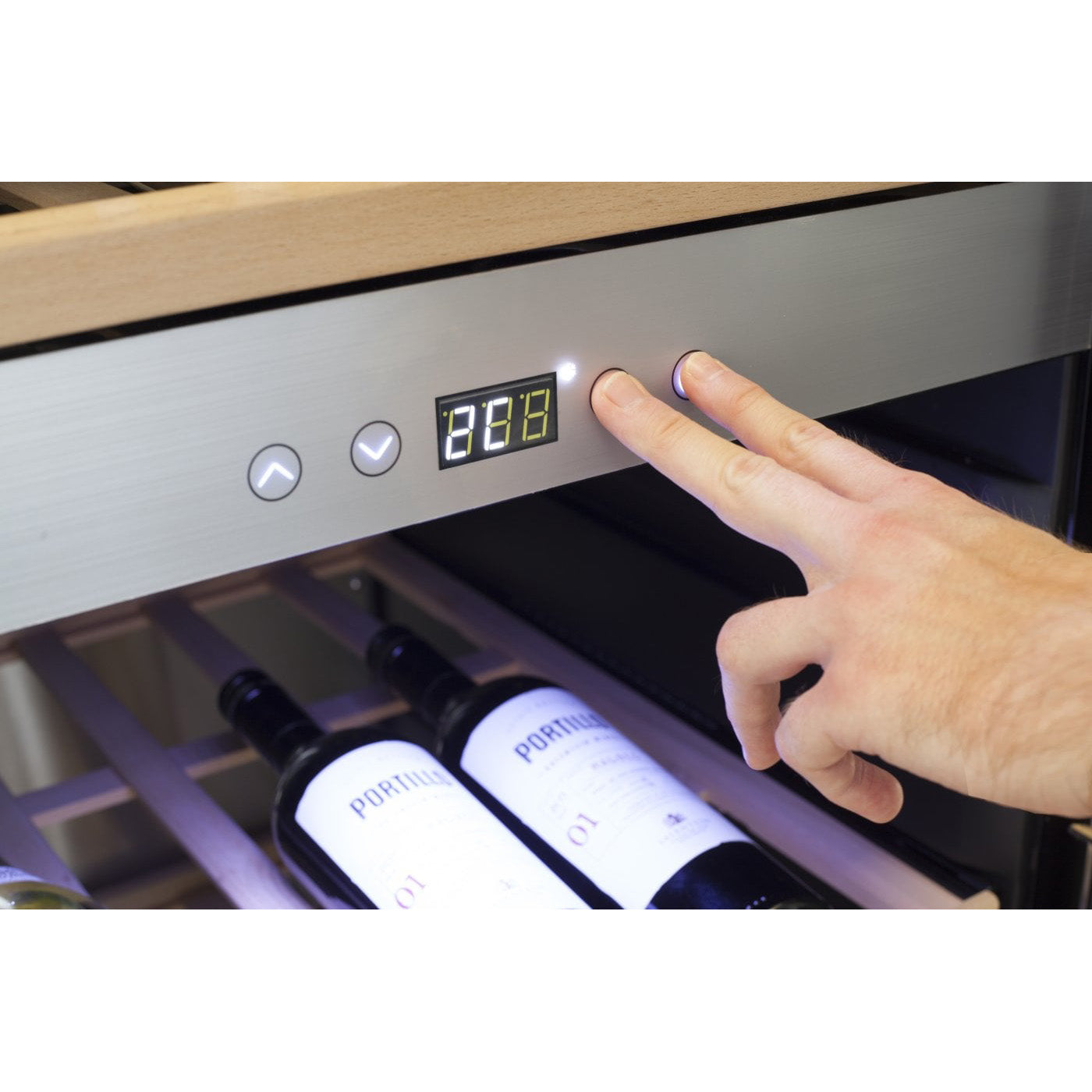 Wine Cooler 126 bottles Caso WineChef Pro 126 2D Dual-zone