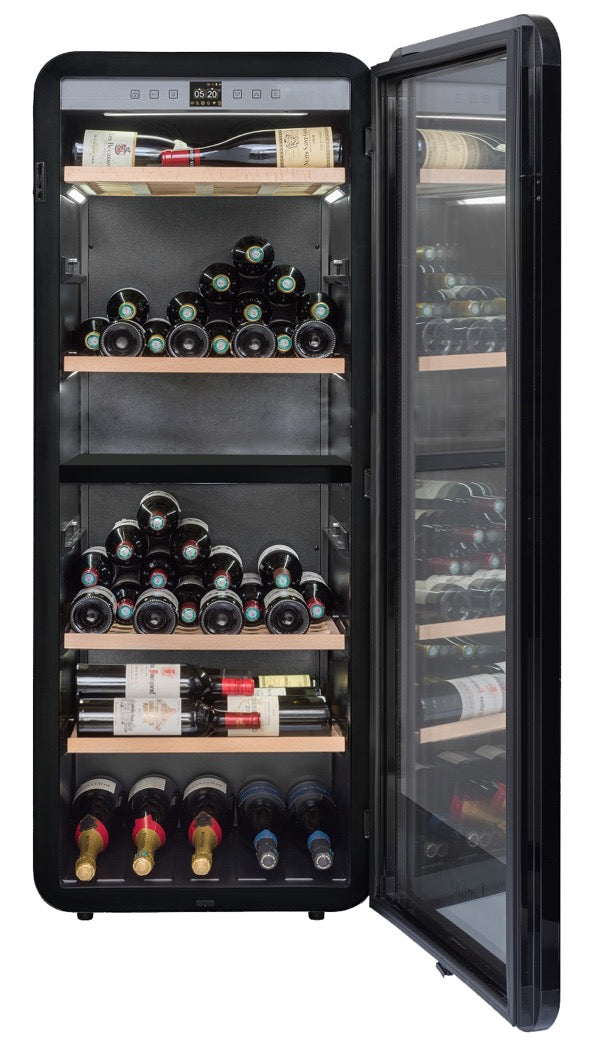 Vista frontal de la Vinoteca 143 botellas La Sommelière APOGEE 145DZ doble zona con la puerta acristalada abierta, cargada de botellas de vino tinto y blanco