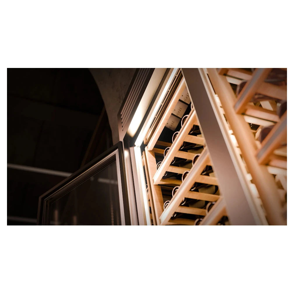 Vinoteca profesional La Sommeliere ELISEE, vista adicional de la galeria con interior modular.